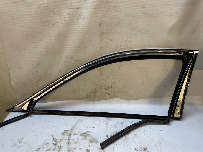 Молдинг двери Lexus LS460 2006 USF40