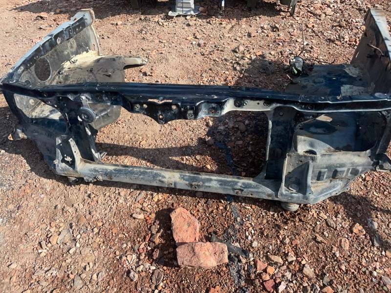 Передняя панель Toyota Land Cruiser 2000 J100