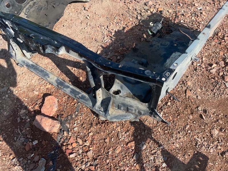 Передняя панель Toyota Land Cruiser 2000 J100