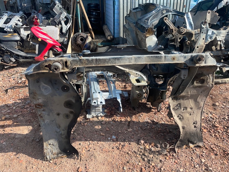 Передняя панель Toyota Land Cruiser 2000 J100