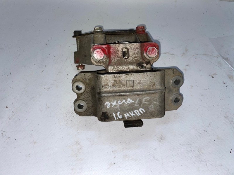 Подушка двигателя Volkswagen jetta 2010 1K2