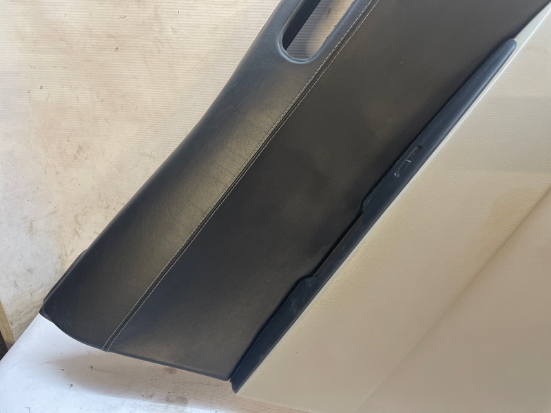 Обшивка двери Mazda CX-7 2007 ER