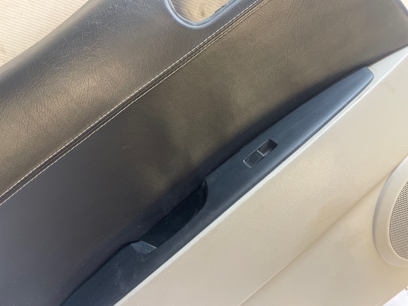 Обшивка двери Mazda CX-7 2007 ER
