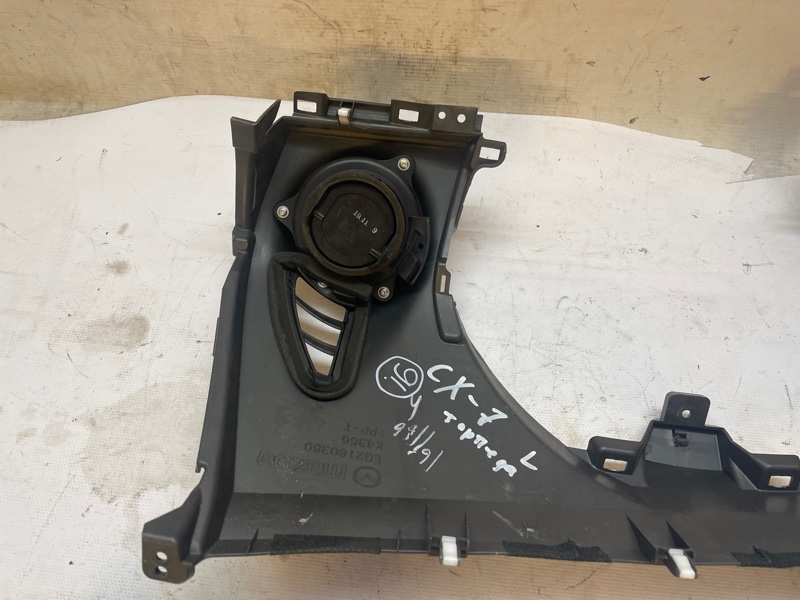Накладка торпедо Mazda CX-7 2007 ER