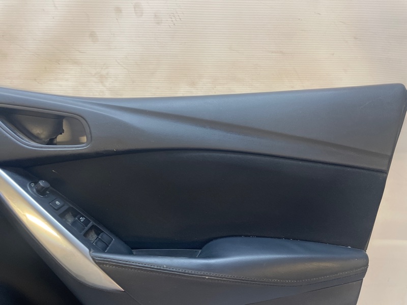 Обшивка двери Mazda Mazda6 2013-2018 GJ