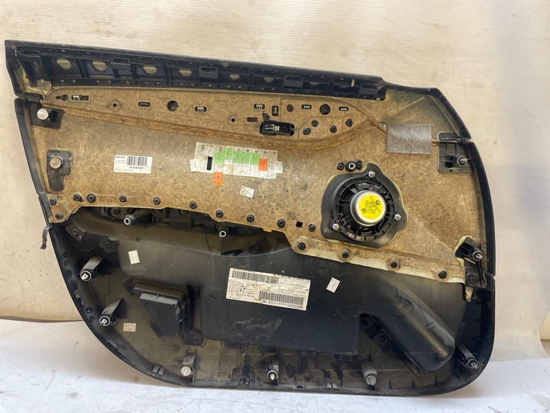 Обшивка двери BMW X1 2012 E84