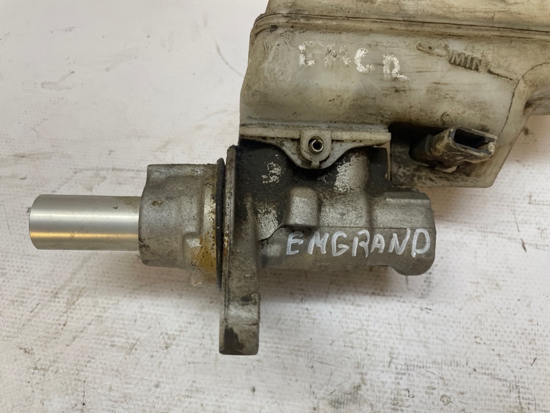 Главный тормозной цилиндр Geely Emgrand EC7 2014 FE-1