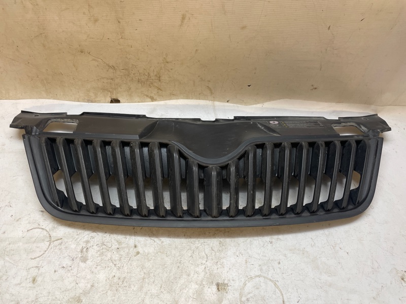 Решетка радиатора SKODA Fabia 2013 5J2