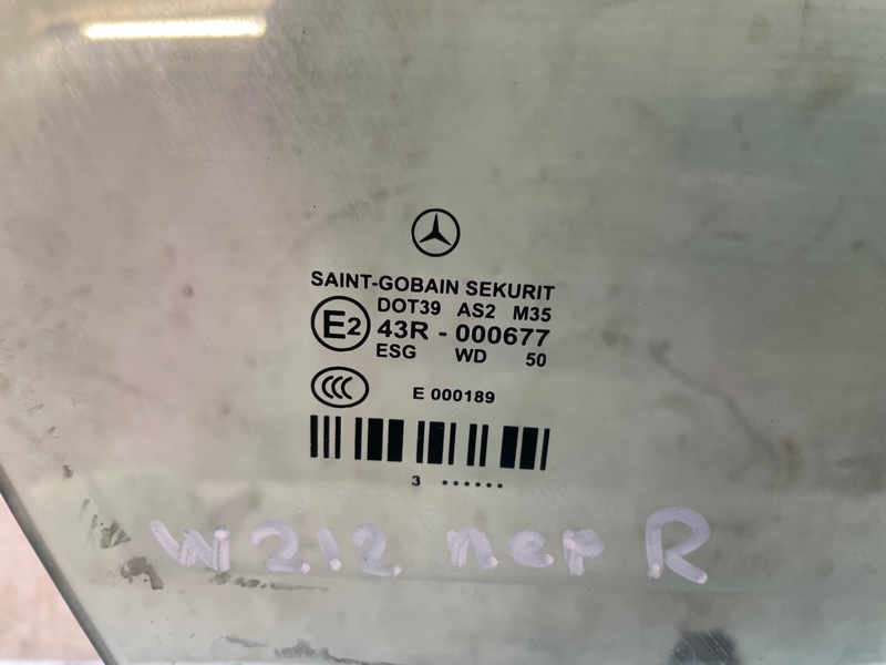 Стекло двери MERCEDES-BENZ E-Class 2014 W212