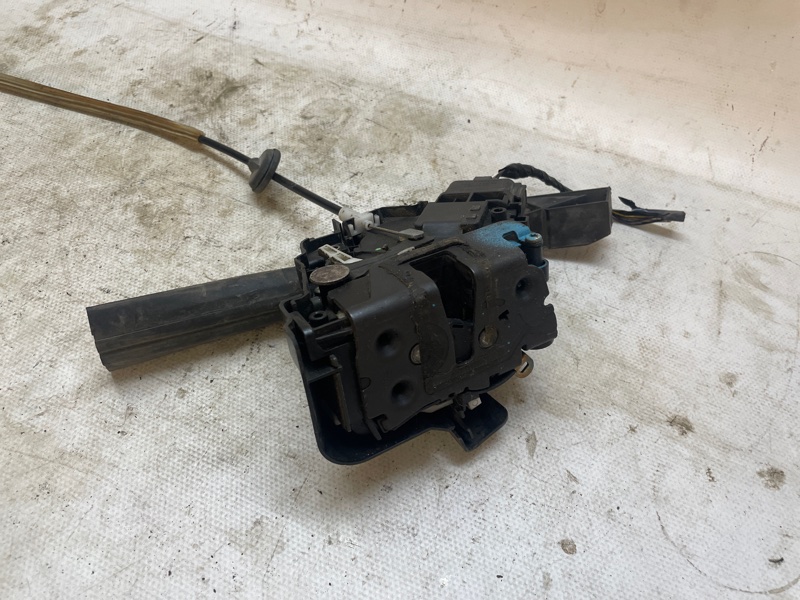 Замок двери Ford C-Max 2003-2010 C214