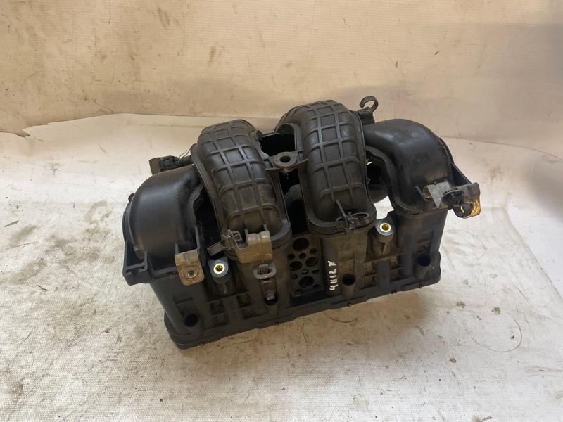 Впускной коллектор Mitsubishi Outlander 2006-2012 XL