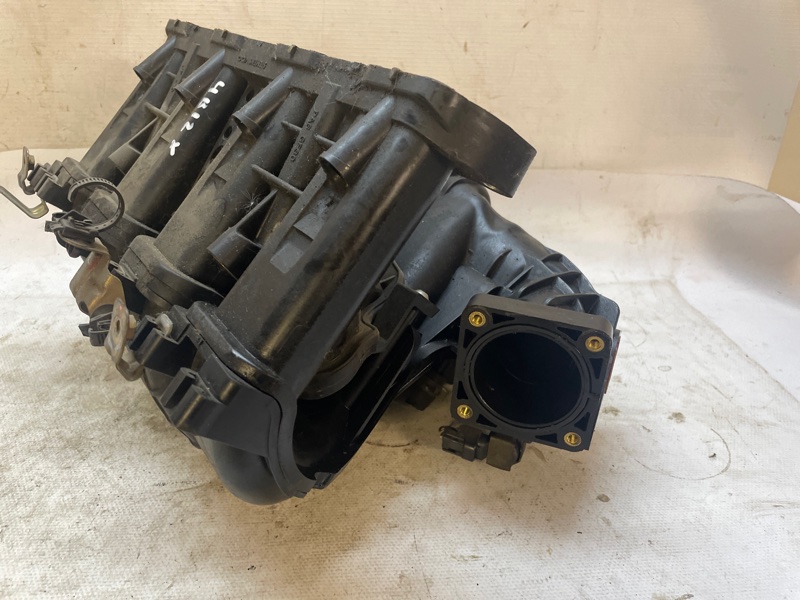 Впускной коллектор Mitsubishi Outlander 2006-2012 XL