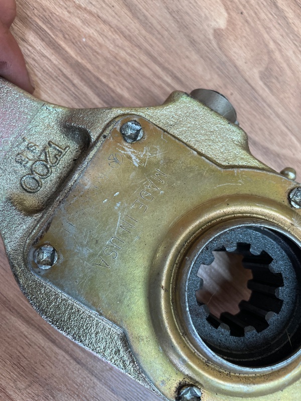 Трещетка универсальная Meritor