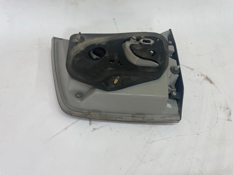 Фонарь Lexus RX 330 2005 XU30