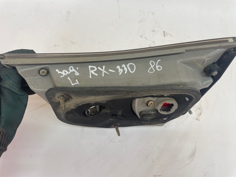 Фонарь Lexus RX 330 2005 XU30