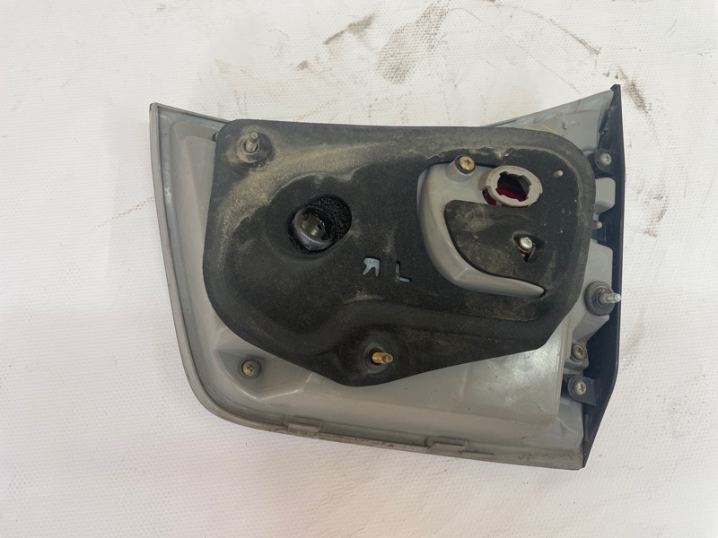 Фонарь Lexus RX 330 2005 XU30