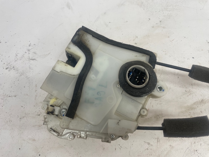Замок двери Honda Fit 2007-2012 GE6