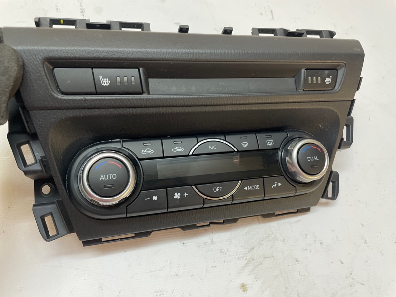 Блок управления климатом Mazda Mazda 3 2013-2018 BM