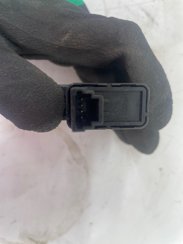 Кнопка аварийной сигнализации Mazda Mazda 3 2013-2018 BM