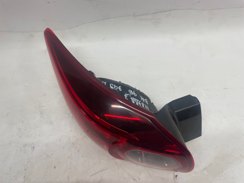 Фонарь Mazda Mazda 3 2013-2018 BM