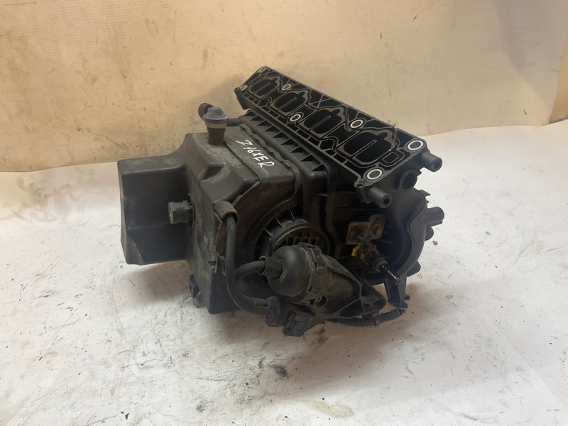 Впускной коллектор Opel Astra 2004-2013 H