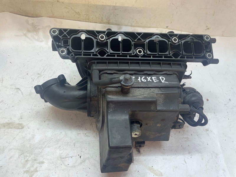 Впускной коллектор Opel Astra 2004-2013 H