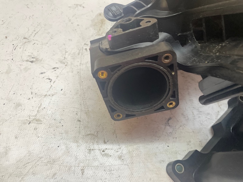 Впускной коллектор Mitsubishi Outlander 2006-2012 XL