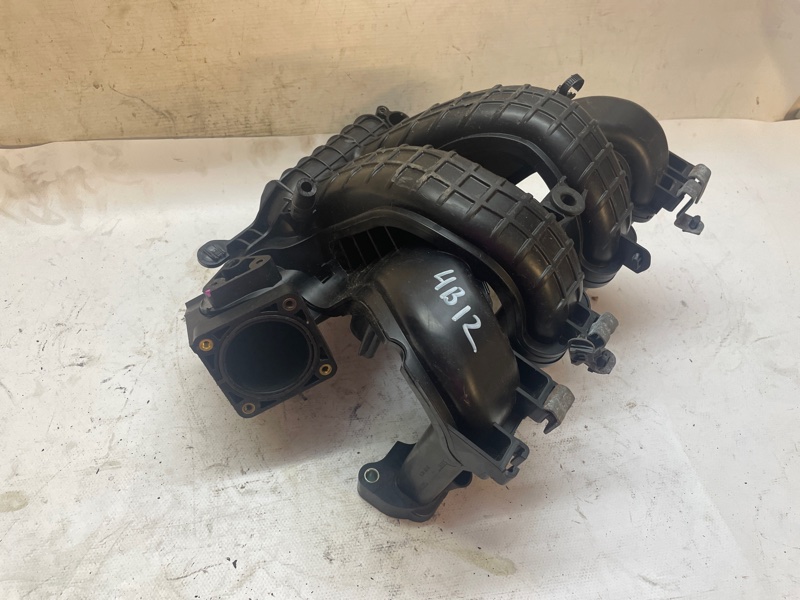 Впускной коллектор Mitsubishi Outlander 2006-2012 XL