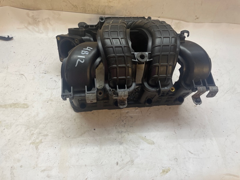 Впускной коллектор Mitsubishi Outlander 2006-2012 XL