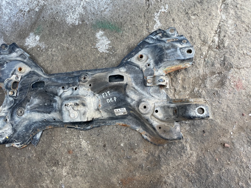 Балка Honda Fit 2007-2014 GE6
