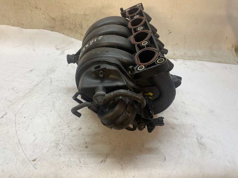 Впускной коллектор Opel Astra 2004-2013 H