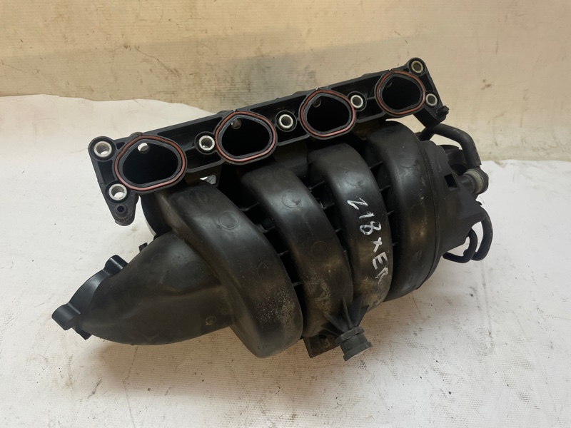 Впускной коллектор Opel Astra 2004-2013 H