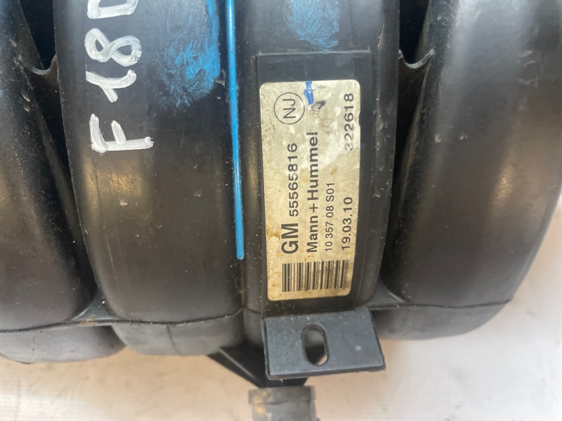 Впускной коллектор Chevrolet Cruze 2009-2015 J300