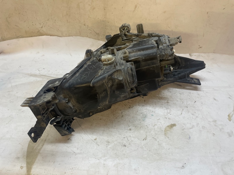 Фара Mazda Mazda 3 2013-2018 BM