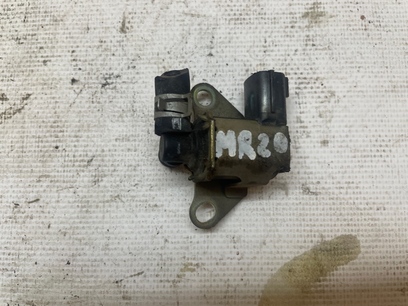 Клапан вакуумный Nissan Qashqai 2007-2013 J10E