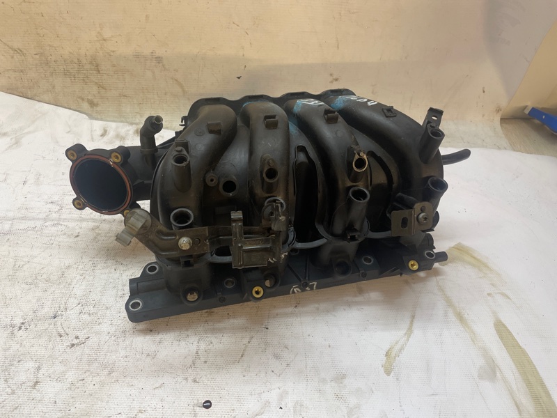 Впускной коллектор Chevrolet Cruze 2010-2015 J300