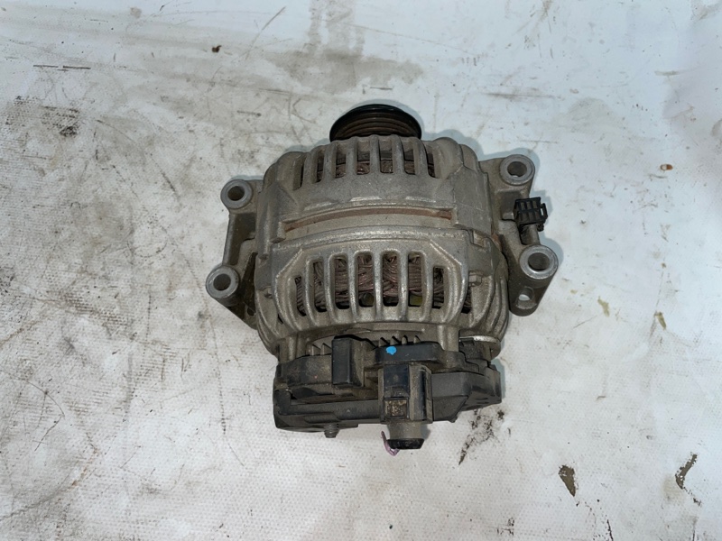 Генератор Audi A4 8K2