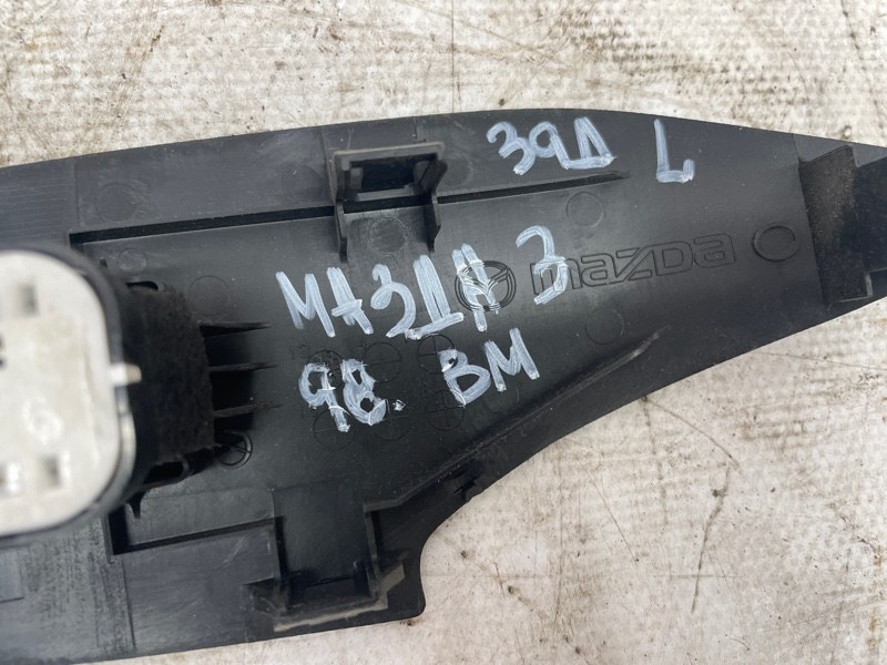Кнопка стеклоподъемника Mazda Mazda 3 2013-2018 BM