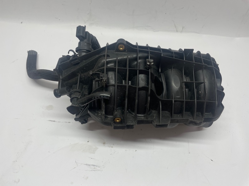 Впускной коллектор Peugeot 308 2008-2015