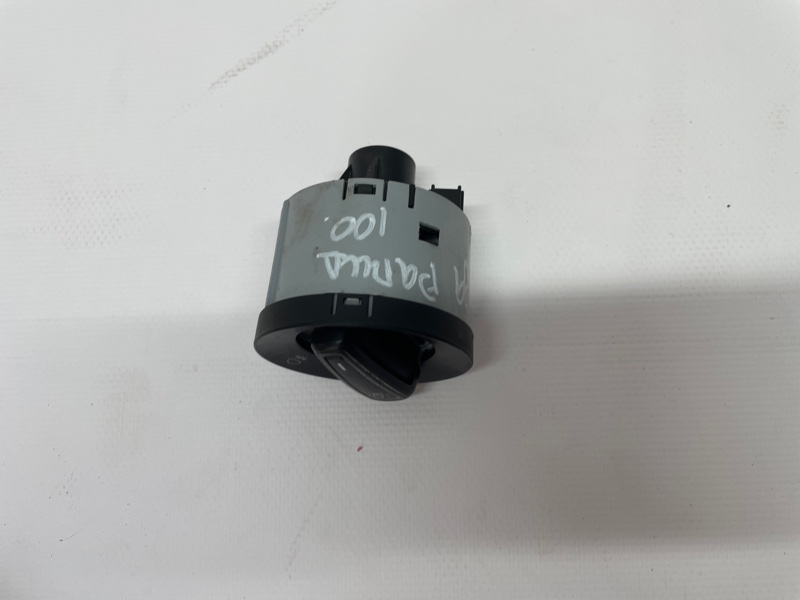 Переключатель света фар SKODA Rapid 2019 NH3