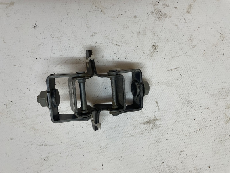 Петля багажника Mazda Mazda 3 2013-2018 BM