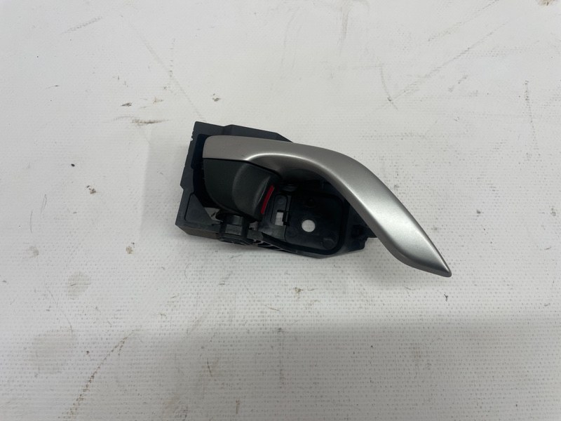 Ручка двери внутренняя Mazda Mazda 3 2013-2018 BM