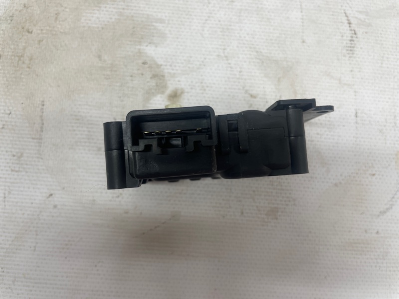 Сервопривод печки Mazda Mazda 3 2013-2018 BM