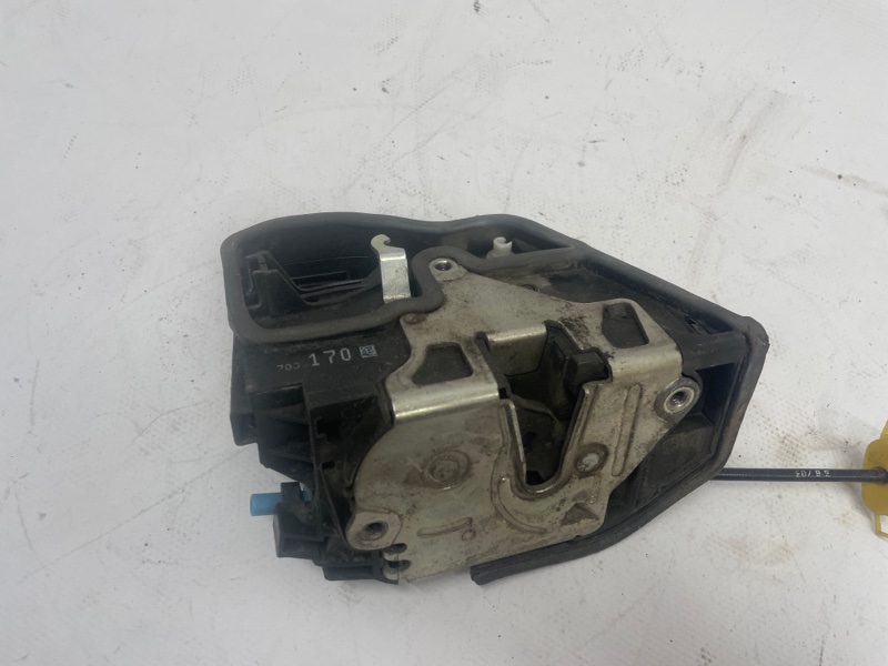 Замок двери BMW X3 2003-2011 E83