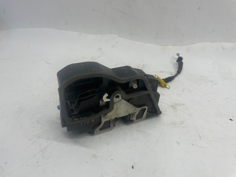 Замок двери BMW X3 2003-2011 E83