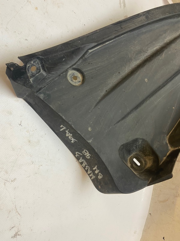 Подкрылок Mazda Mazda 3 2013-2018 BM