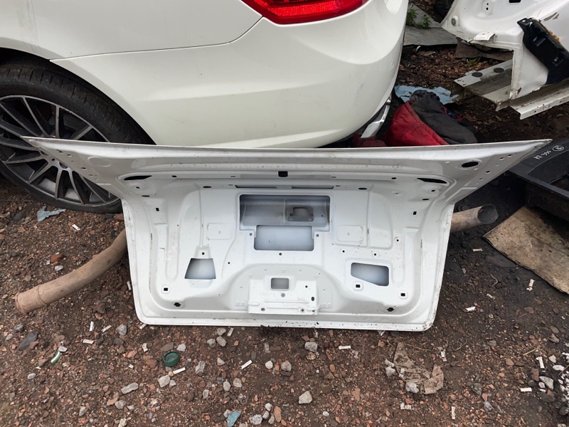 Крышка багажника Volvo S60 2006 HV32