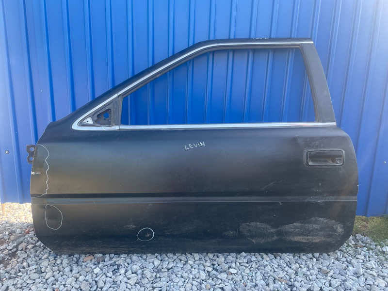 Дверь Toyota Corolla Levin 1991 AE90