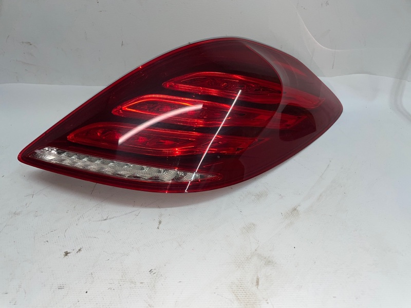 Фонарь Mercedes-Benz S-Class W222