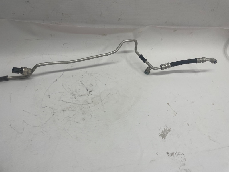 Трубка кондиционера Hyundai Solaris 2010-2017